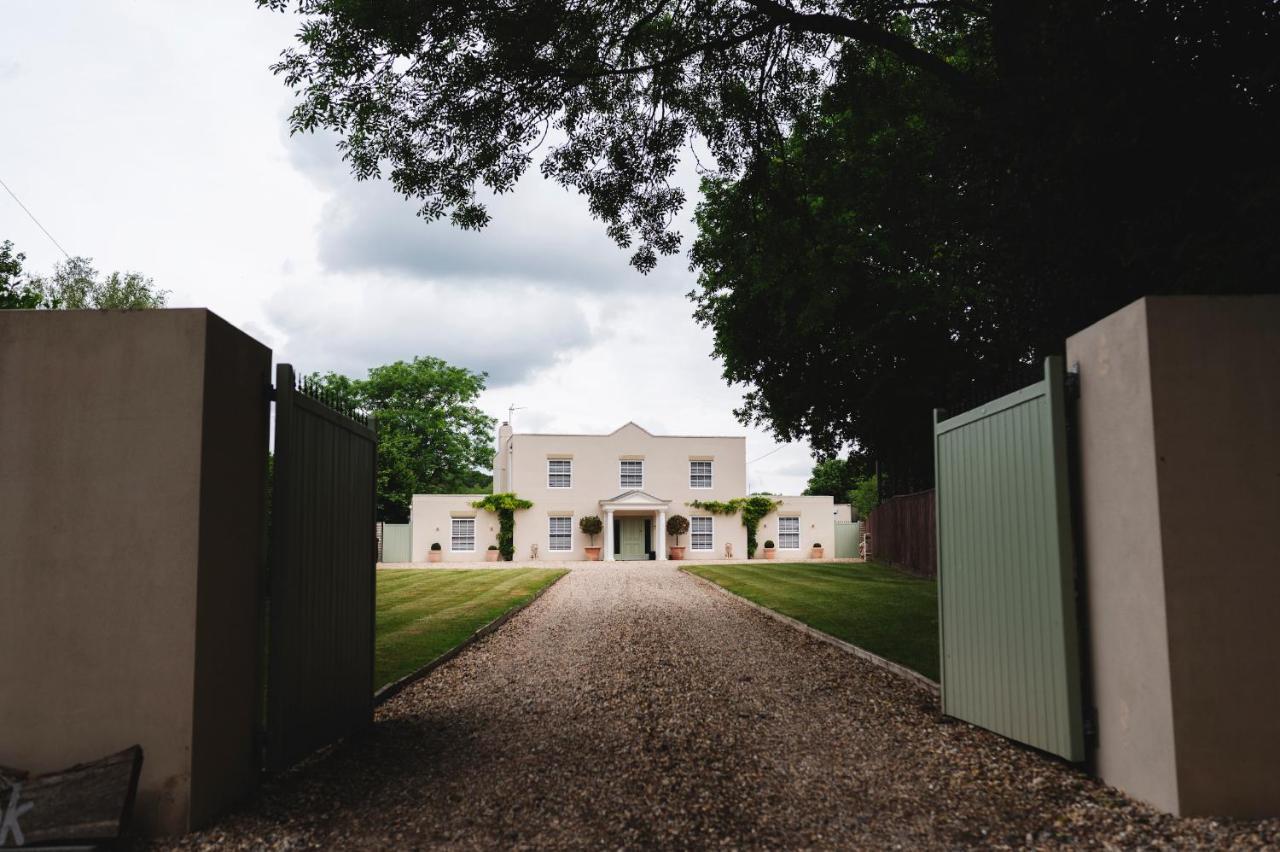 Large Country House - Hot Tub - Pool Table - Bbq - 5 Bedrooms - Log Burner Three Legged Cross Eksteriør billede
