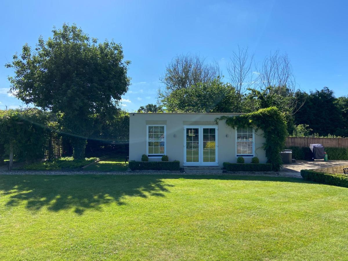 Large Country House - Hot Tub - Pool Table - Bbq - 5 Bedrooms - Log Burner Three Legged Cross Eksteriør billede