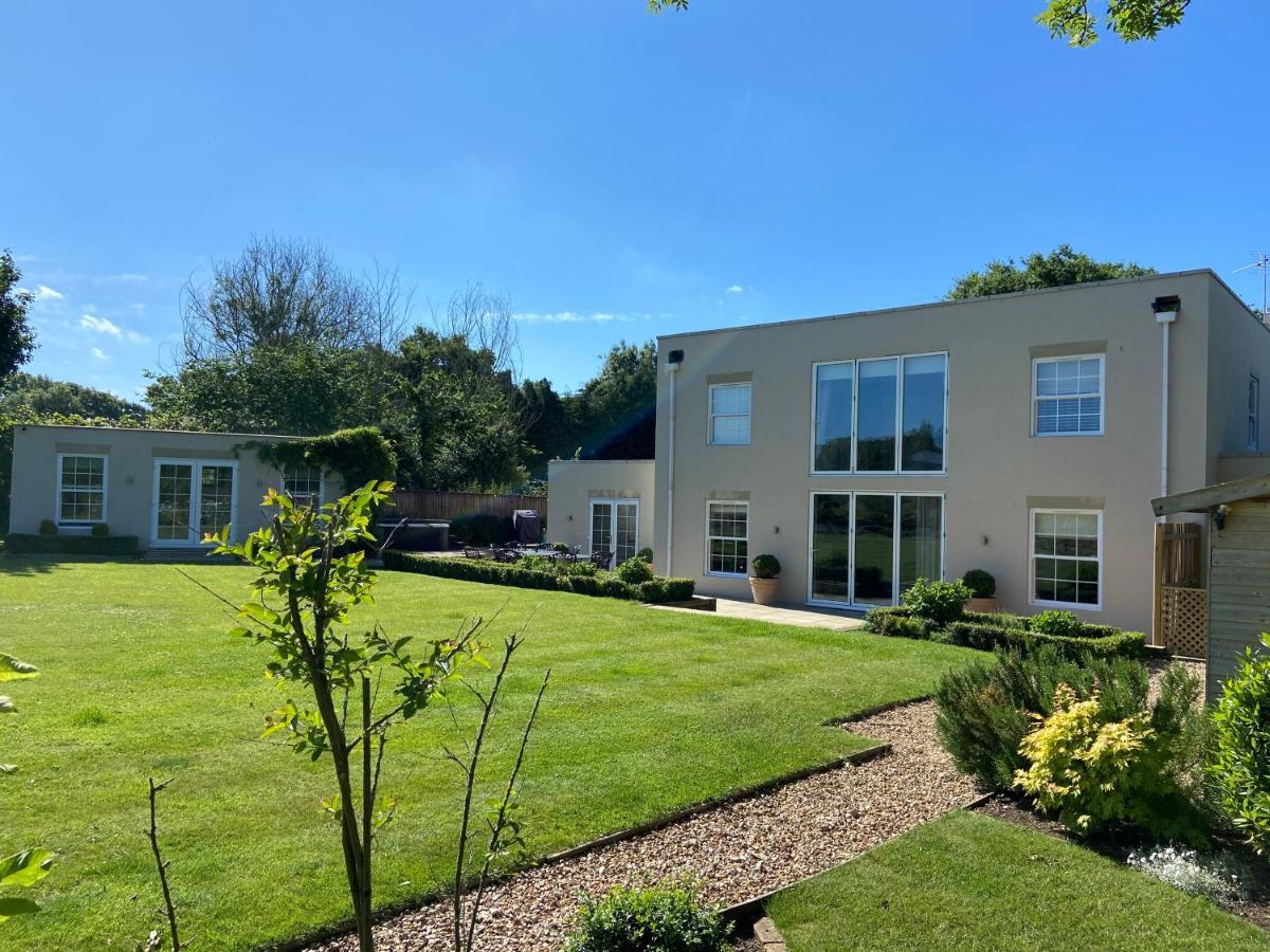 Large Country House - Hot Tub - Pool Table - Bbq - 5 Bedrooms - Log Burner Three Legged Cross Eksteriør billede